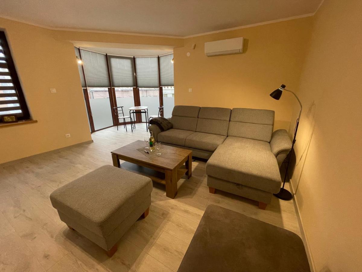 Apartamenty Alicja Dzierżoniów エクステリア 写真