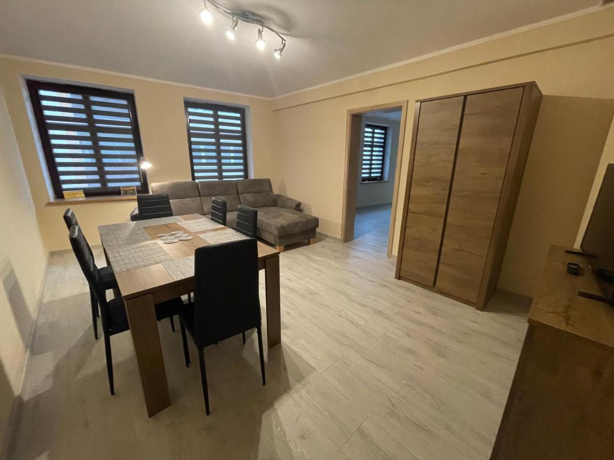 Apartamenty Alicja Dzierżoniów エクステリア 写真