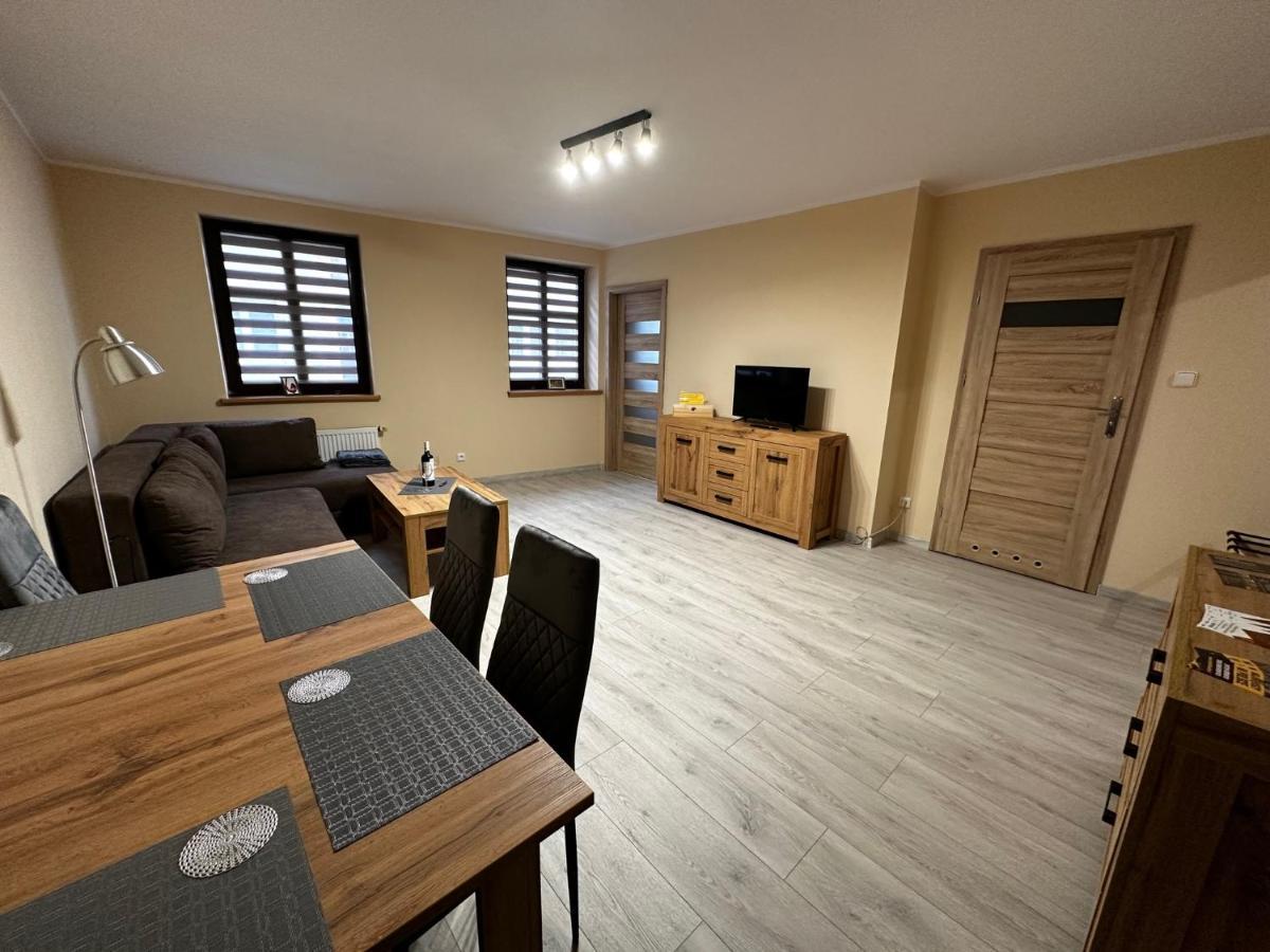 Apartamenty Alicja Dzierżoniów エクステリア 写真