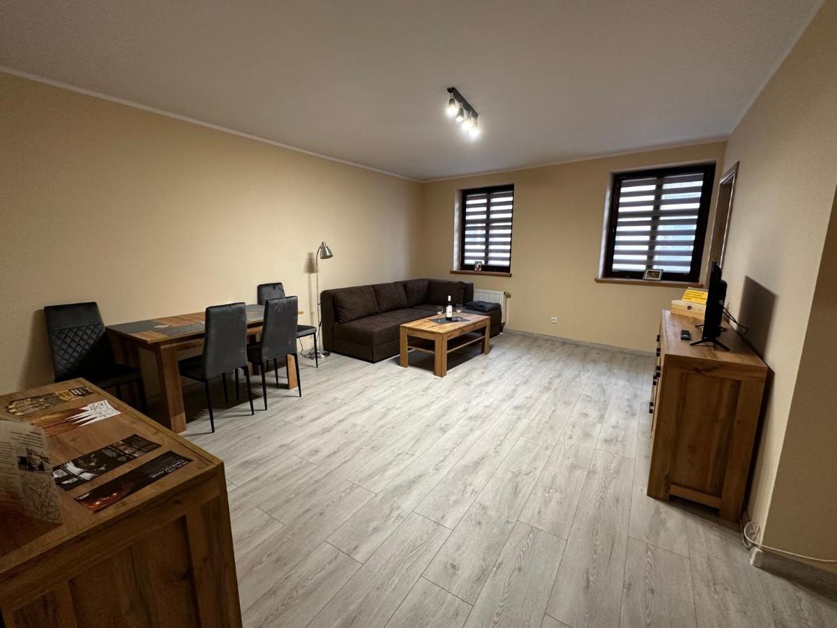 Apartamenty Alicja Dzierżoniów エクステリア 写真