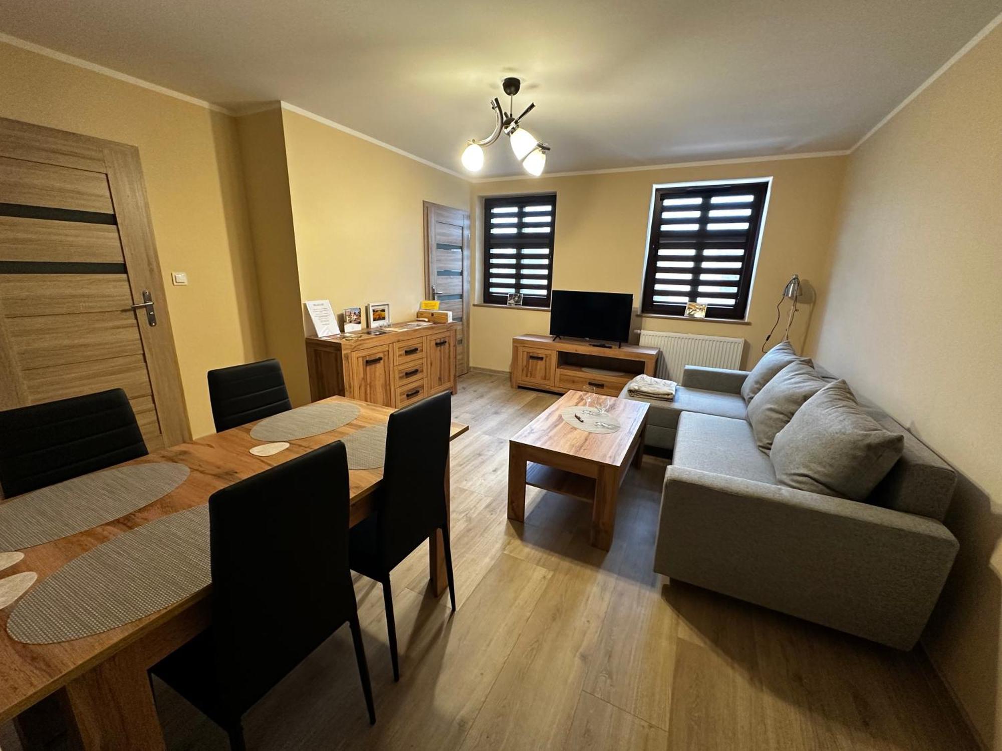Apartamenty Alicja Dzierżoniów エクステリア 写真