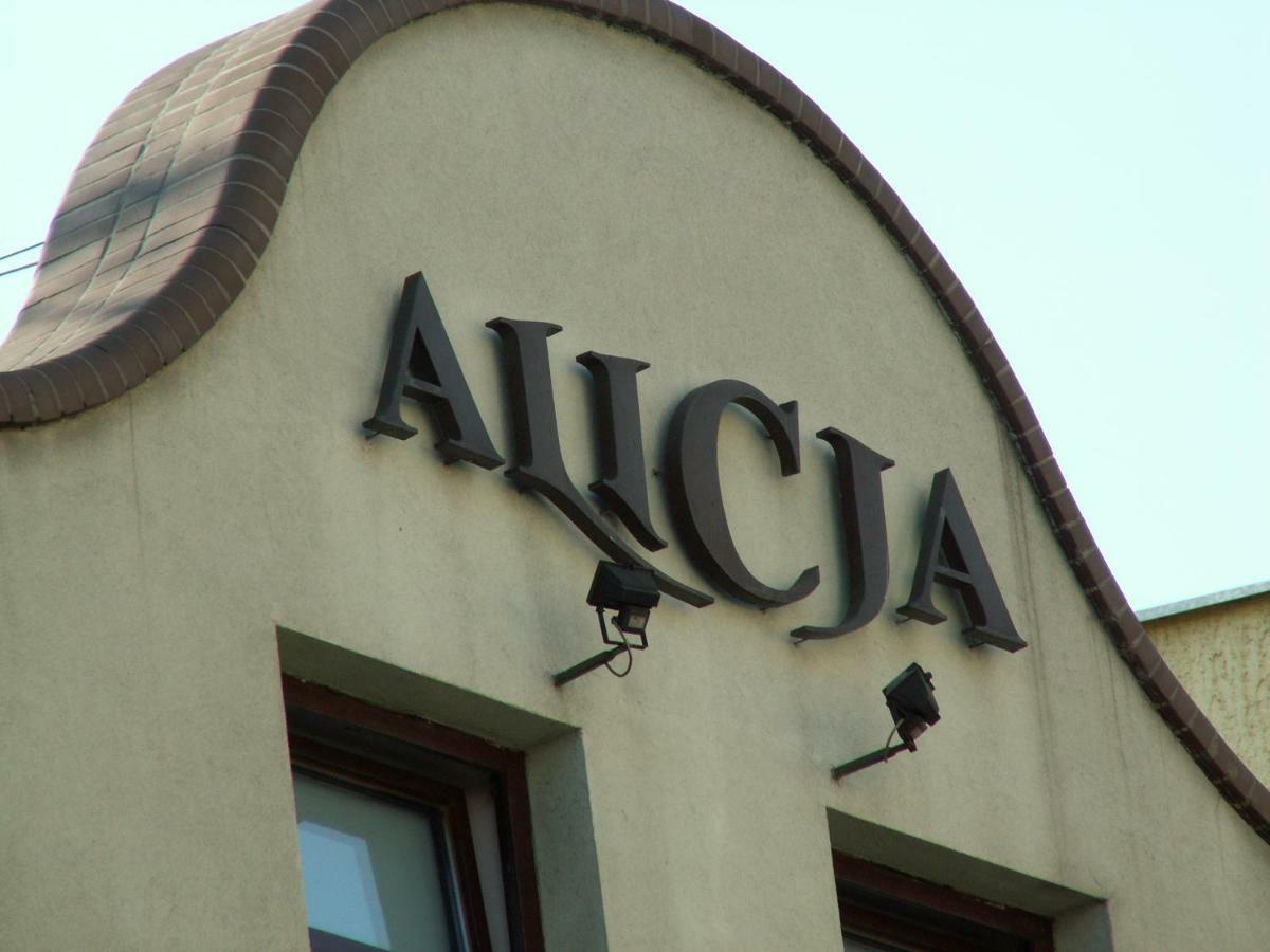 Apartamenty Alicja Dzierżoniów エクステリア 写真
