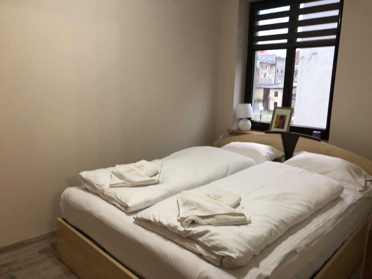 Apartamenty Alicja Dzierżoniów エクステリア 写真